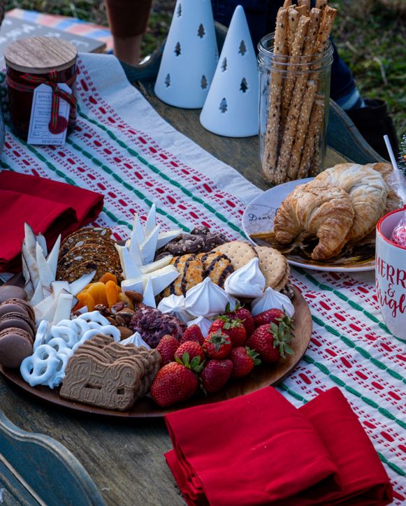 Christmas Picnic Experience (December only)